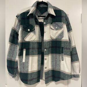 Women’s Medium Green Plaid Shirt Jacket